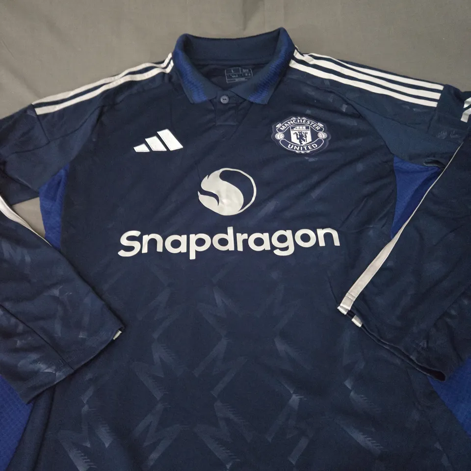 MANCHESTER UNITED FC AWAY SHIRT WITH YORO SIZE L