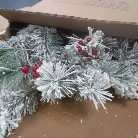 BAVARIAN PRE LIT GARLAND 180CM