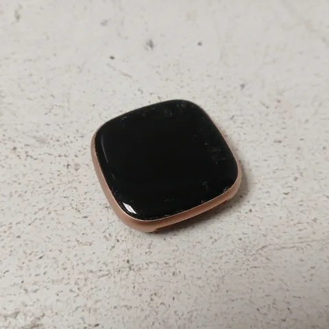 FITBIT VERSA 4 COPPPER ROSE