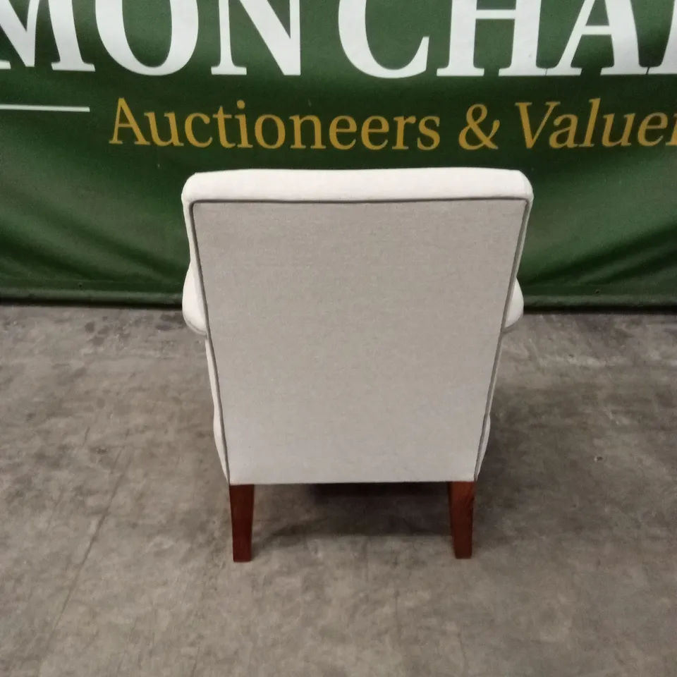 QUALITY HIGH-END DESIGNER FABRIC ACCENT CHAIR