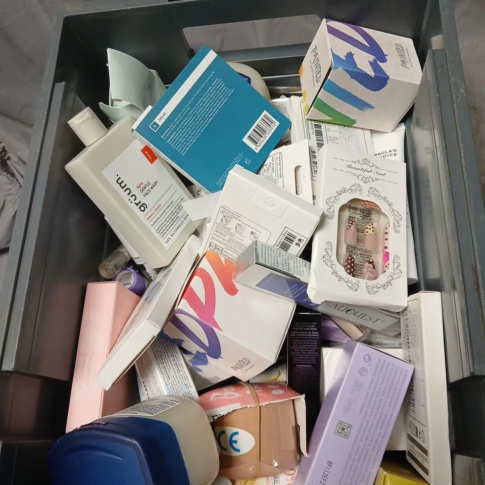 APPROXIMATELY 25 ITEMS INCLUDING ASSORTED HEALTH & BEAUTY PRODUCTS INCLUDING PHILIPS SONICARE REPLACEMENT HEADS VASELINE PAINTED BY JAMES CHARLES AND SEVICH .