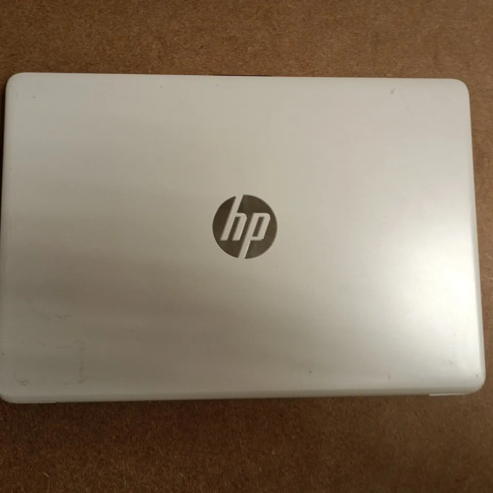 HP STREAM 11-AK0XXX