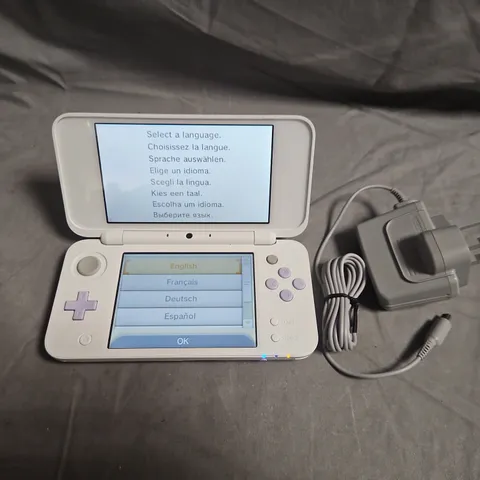 UNBOXED NINTENDO 3DS IN WHITE/PURPLE - JAN-001