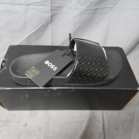 HUGO BOSS MEN'S BLACK SLIDE SANDALS β UK 6 (EU 40)