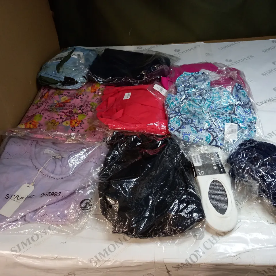 BAG OF APPROX 10 ASSORTED CLOTHING ITEMS TO INCLUDE - MAISON DE NIMES - EMELIA