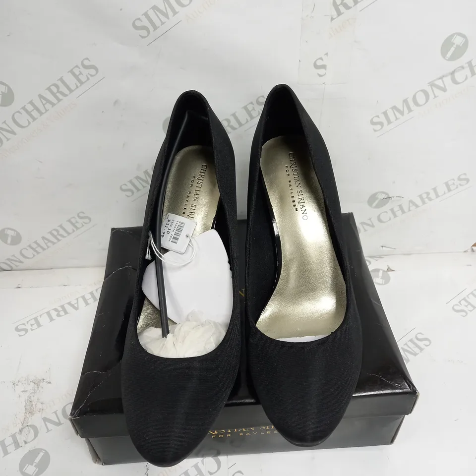 APPROXIMATELY 5 CHRISTIAN SIRIANO FOR PAYLESS KAMILLE HIGH HEEL SHOES IN BLACK SIZE 10 
