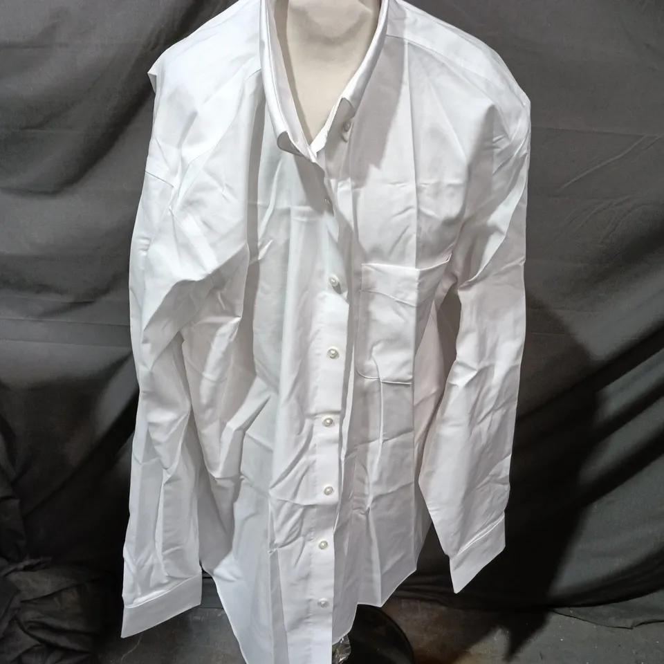 CHARLES TYRWHITT NON-IRON CLASSIC FIT WHITE SHIRT – NECK 18IN / SLEEVE 38IN