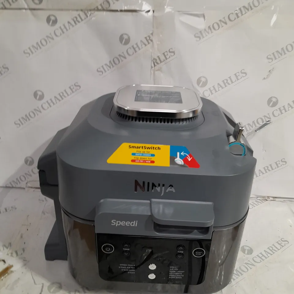 BOXED OUTLET NINJA SPEEDI 10 IN 1 5.7L RAPID-COOKER & AIR FRYER