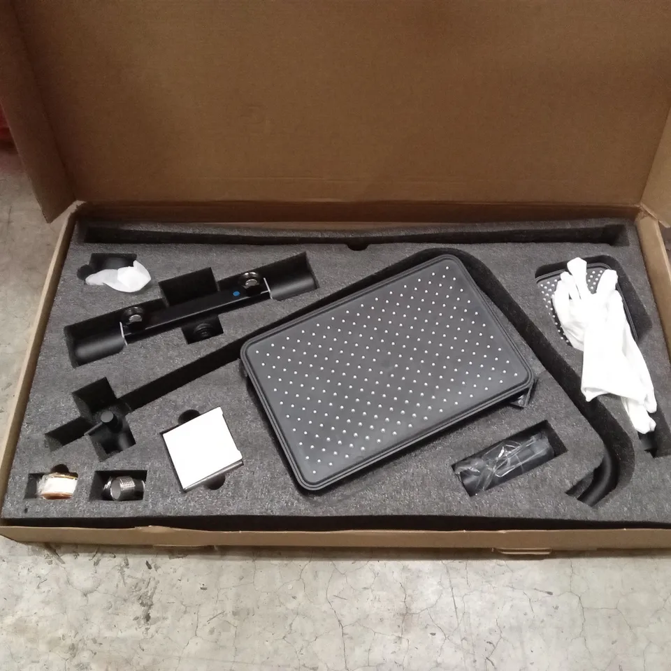 PALLET OF ASSORTED HOUSEHOLD GOODS AND PRODUCTS TO INCLUDE; SHOWER KIT, BOXED FURNITURE ETC