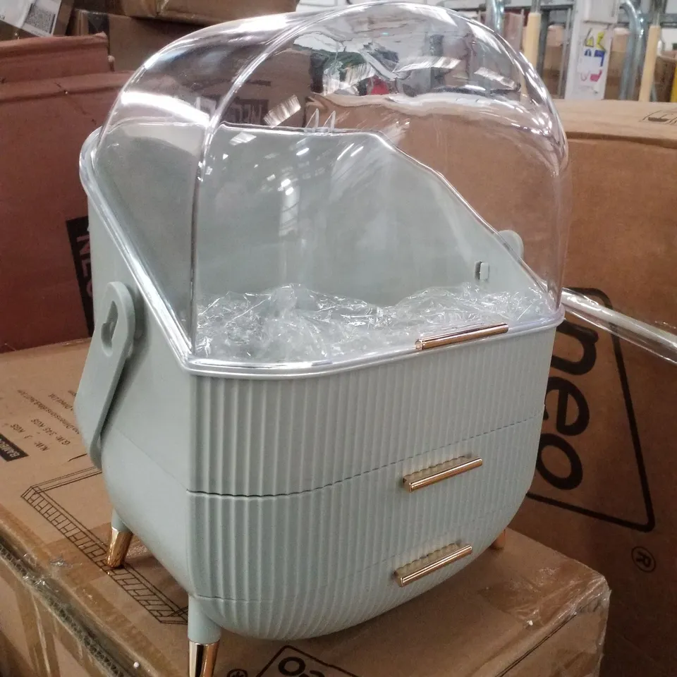 BOXED MAKEUP ORGANISER 