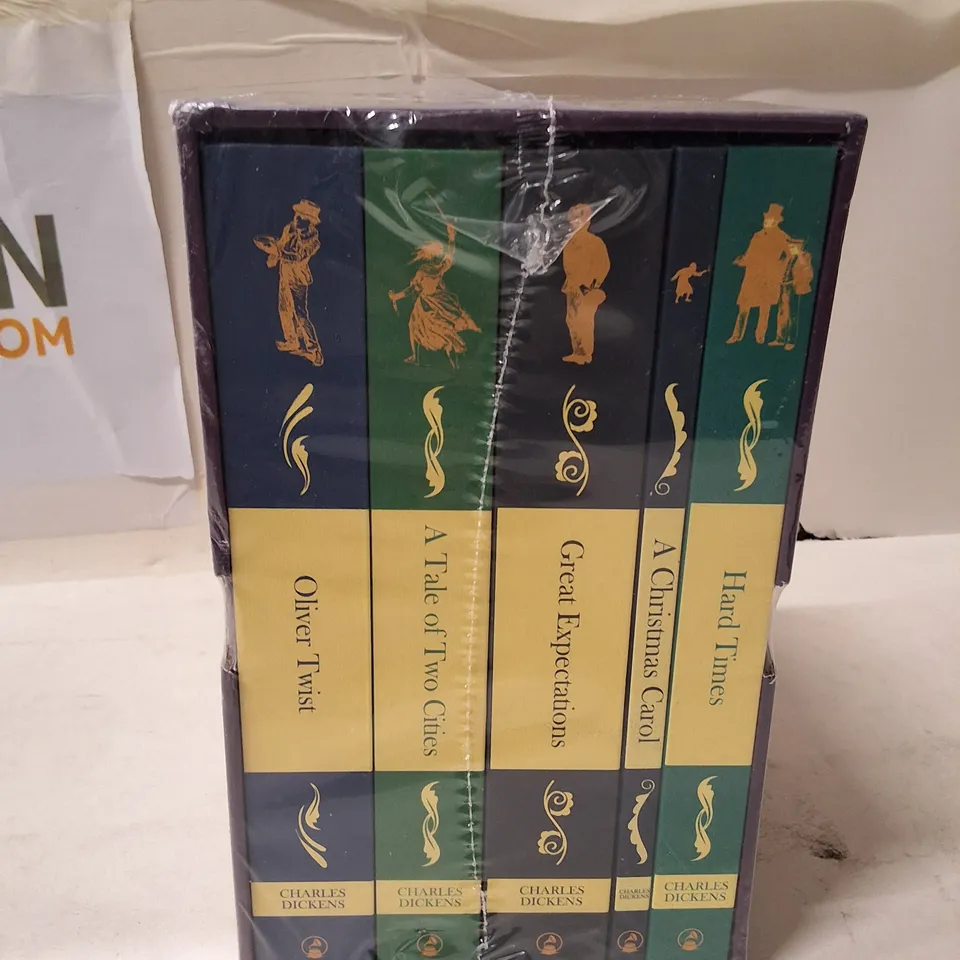 CHARLES DICKENS: MAJOR WORKS – FIVE-VOLUME BOX SET (OLIVER TWIST; A TALE OF TWO CITIES; GREAT EXPECTATIONS; A CHRISTMAS CAROL; HARD TIMES)