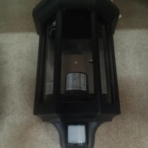 LUTEC MOTION SENSOR LIGHT