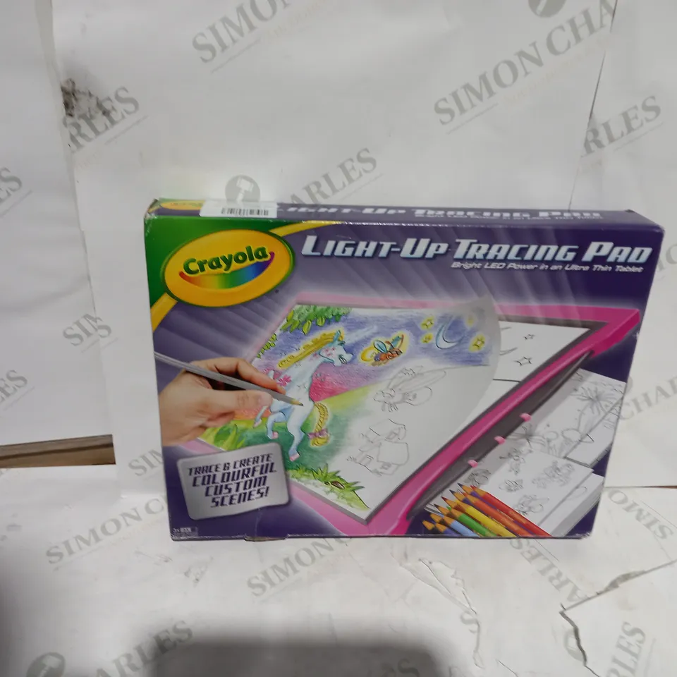 CRAYOLA LIGHT UP TRACING PAD ASSORTMENT  RRP £26.99