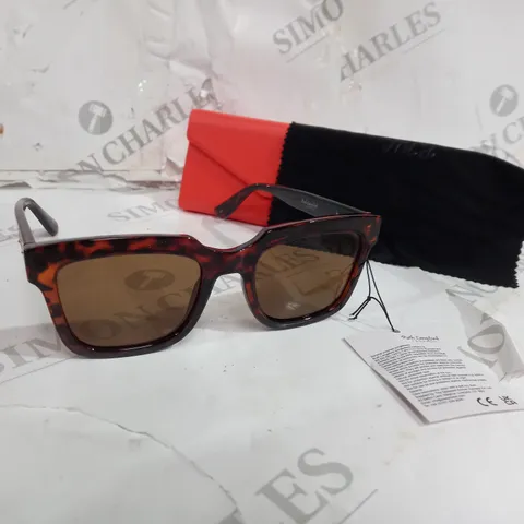 OUTLET RUTH LANGFORD SQUARE FRAME SUNGLASSES IN DARK TORTOISE SHELL