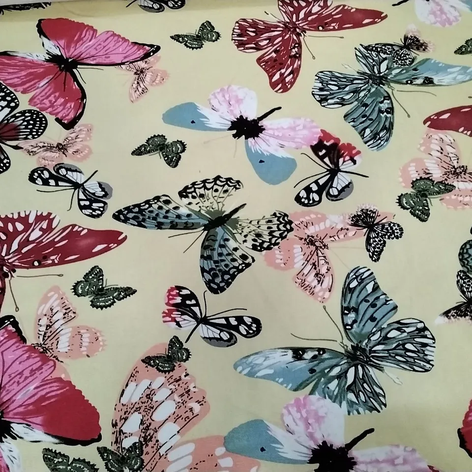 ROLL OF BUTTERFLY PATTERNED LINEN 