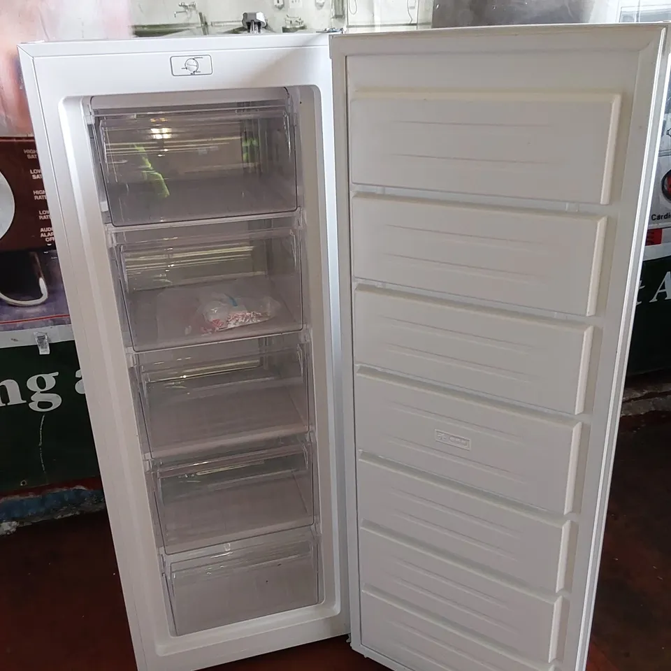 ENGLISH ELECTRIC UPRIGHT TALL FREEZER 168L 55cm WIDE / MODEL: EEF170H