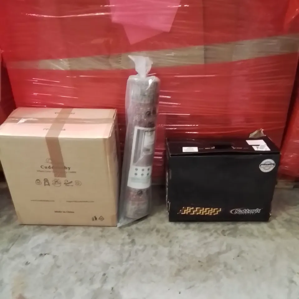 PALLET OF ASSORTED HOUSEHOLD GOODS AND PRODUCTS TO INCLUDE;SKATES,AREA RUG,BABY COT