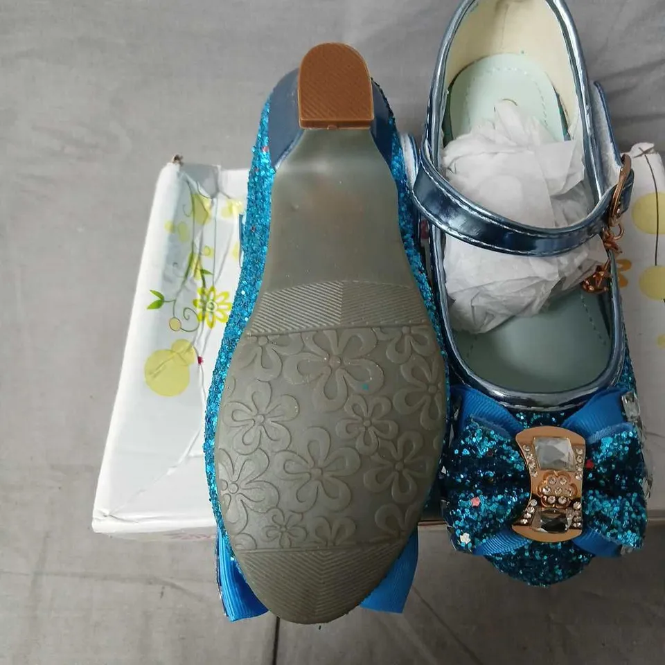 CHILDREN'S BLUE GLITTER MARY JANE SHOES – UK KIDS 9 (EU 28)