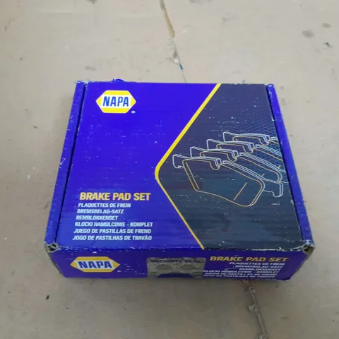 NAPA BRAKE PAD SET NBP1673