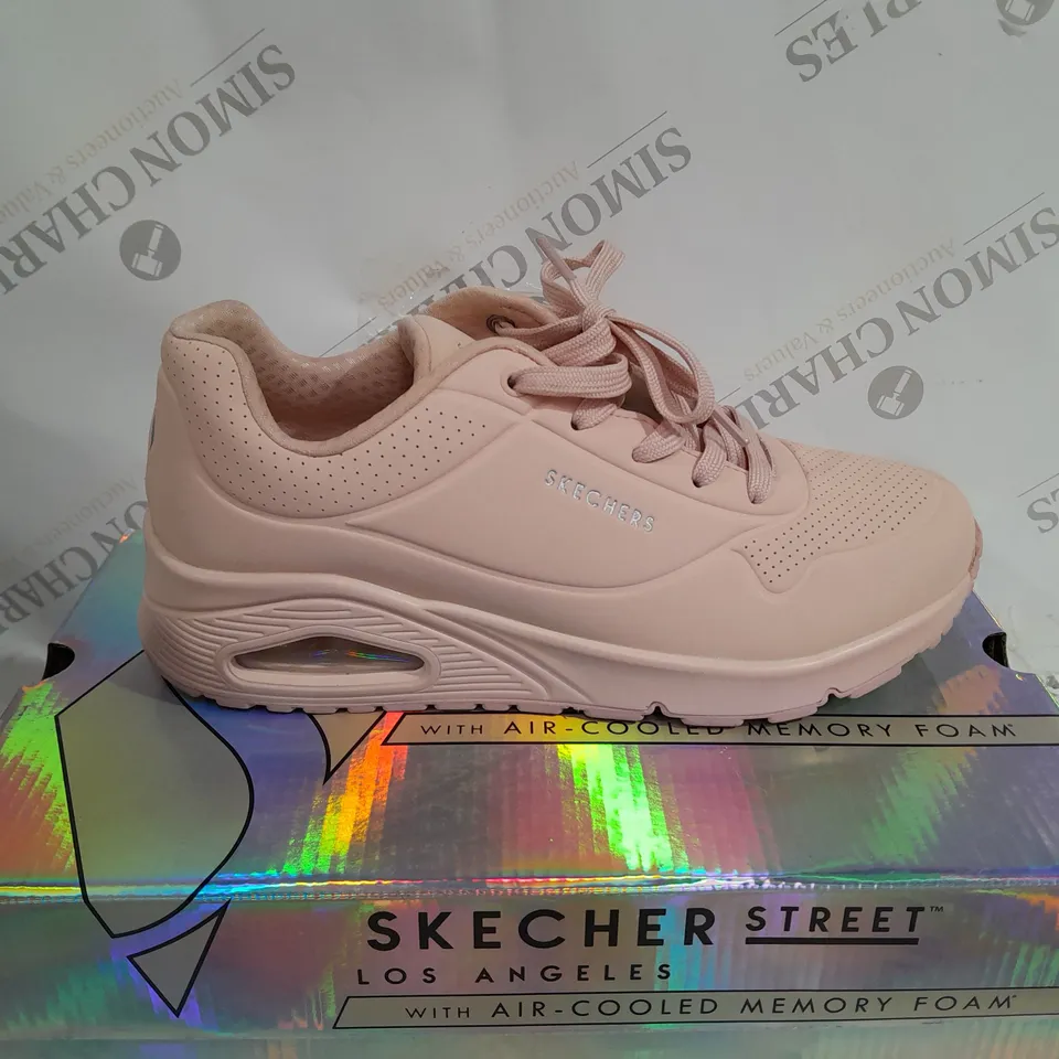 SIZE UK 6 SKECHERS UNO KICK TRAINERS LIGHT PINK