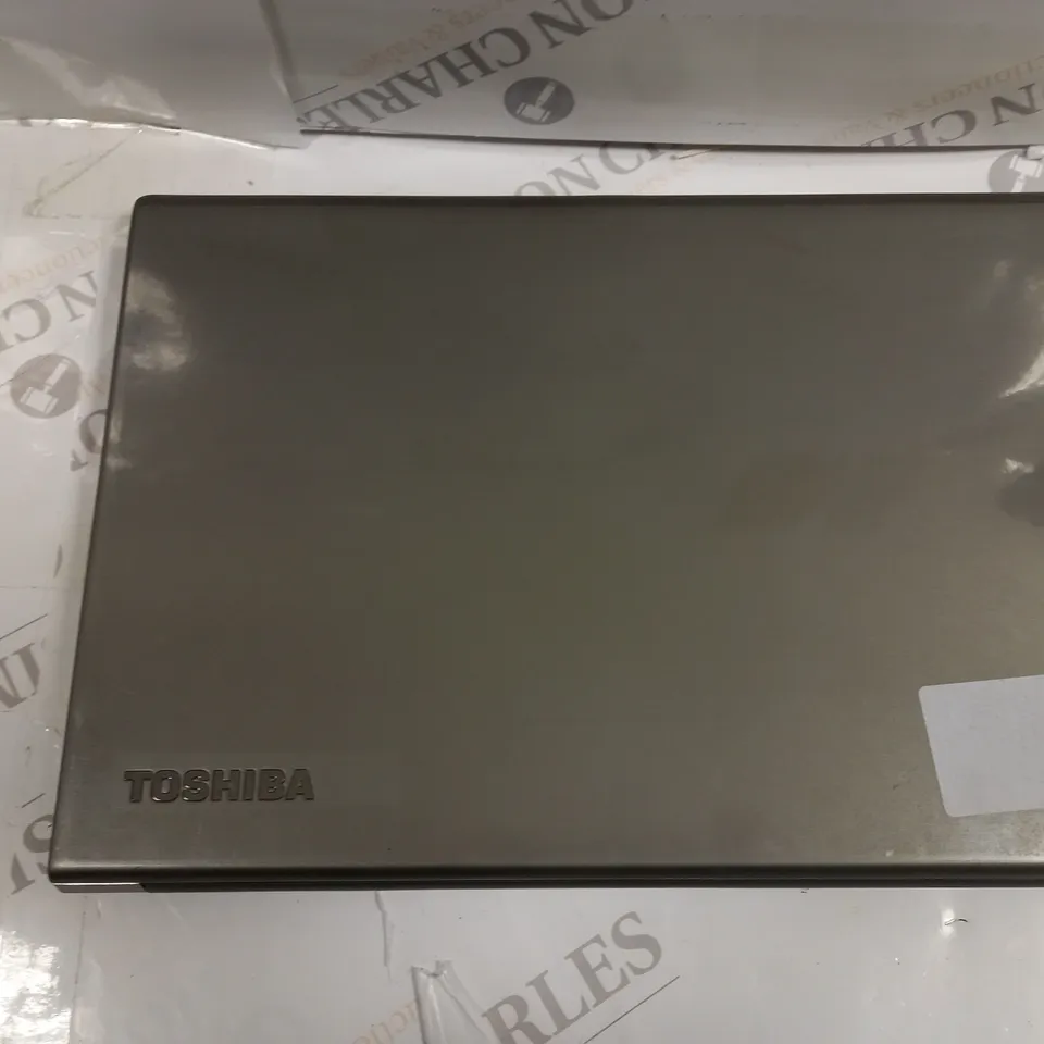 TOSHIBA TECRA LAPTOP