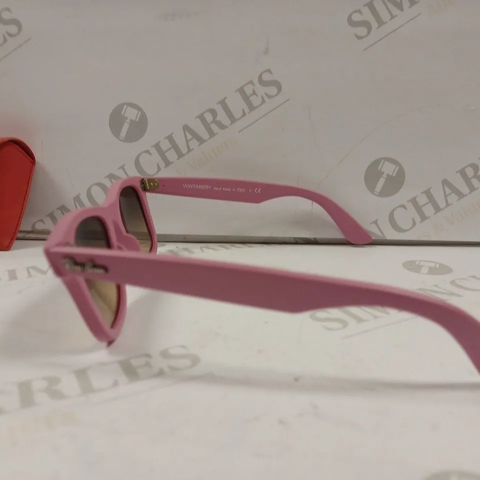 RAY BAN WAY FARER IN PINK 
