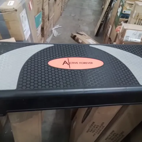 BOXED FITNESS STEPPER