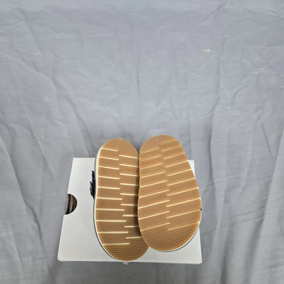 CLARKS JOYFUL SKIP T. NAVY PATENT KIDS' SHOES – UK 4½ (EU 20½)