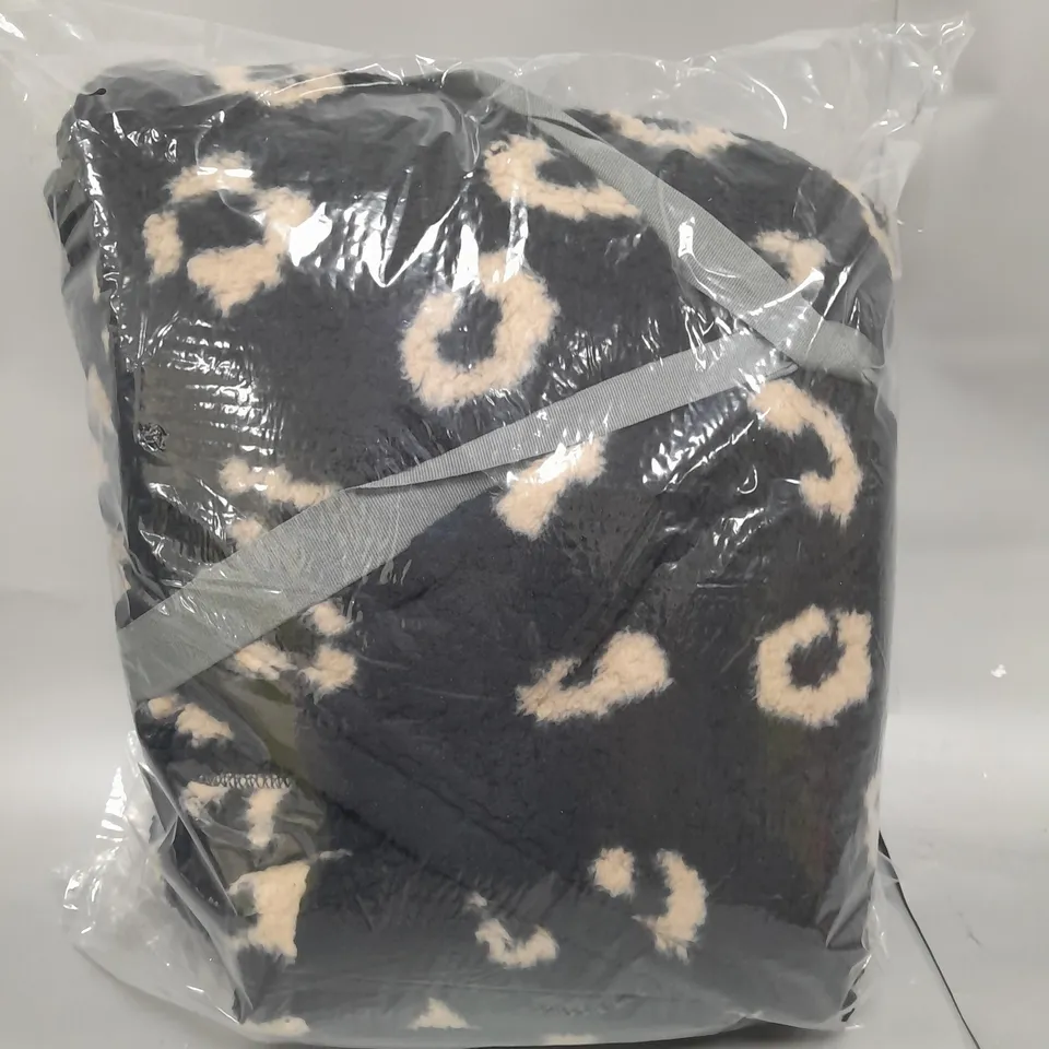 COZEE HOME OVERSIZED HOODED COATIGAN