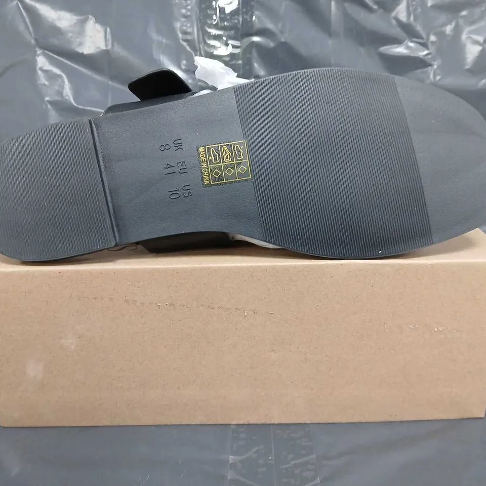 BOXED PAIR OF WHERE'S THAT FROM OPEN TOE SANDALS IN BLACK SIZE UK 8