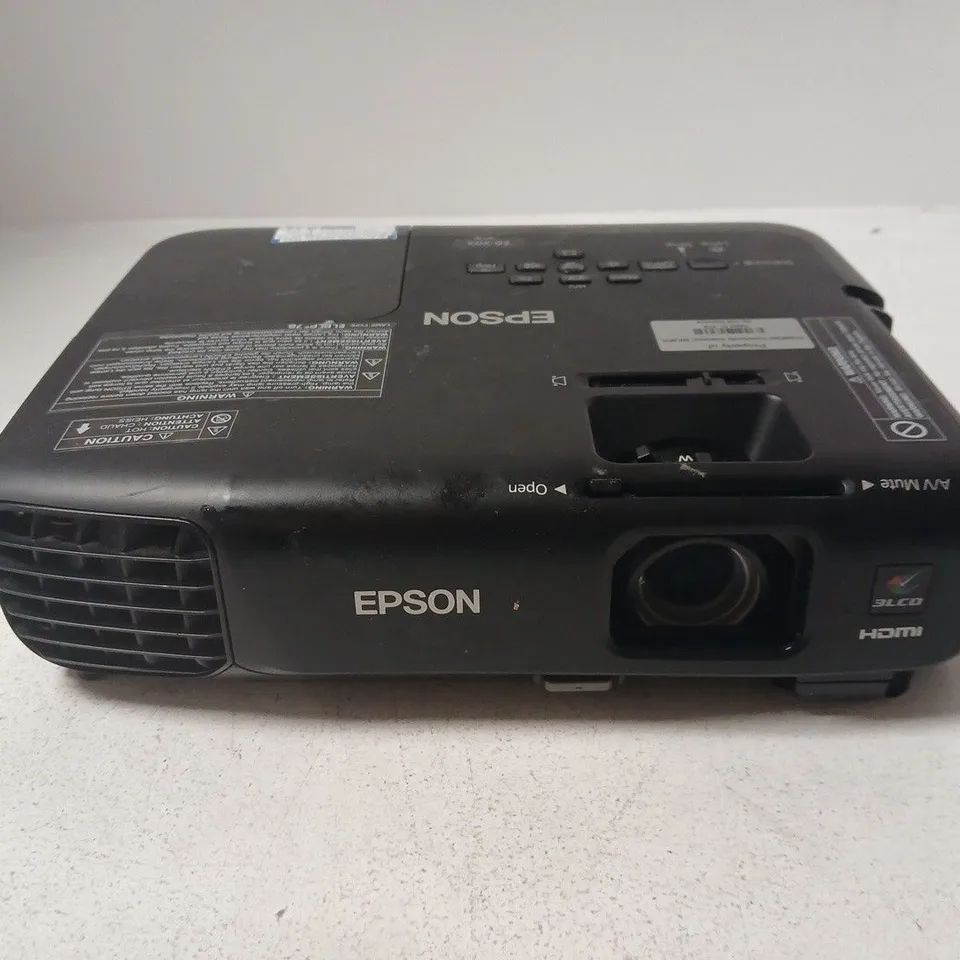 EPSON LCD PROJECTOR MODEL H555B