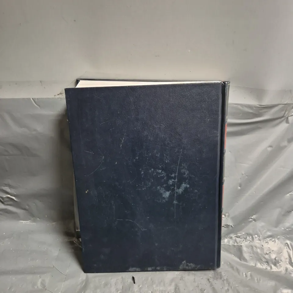 ENCYCLOPEDIE BORDAS III HARDBACK