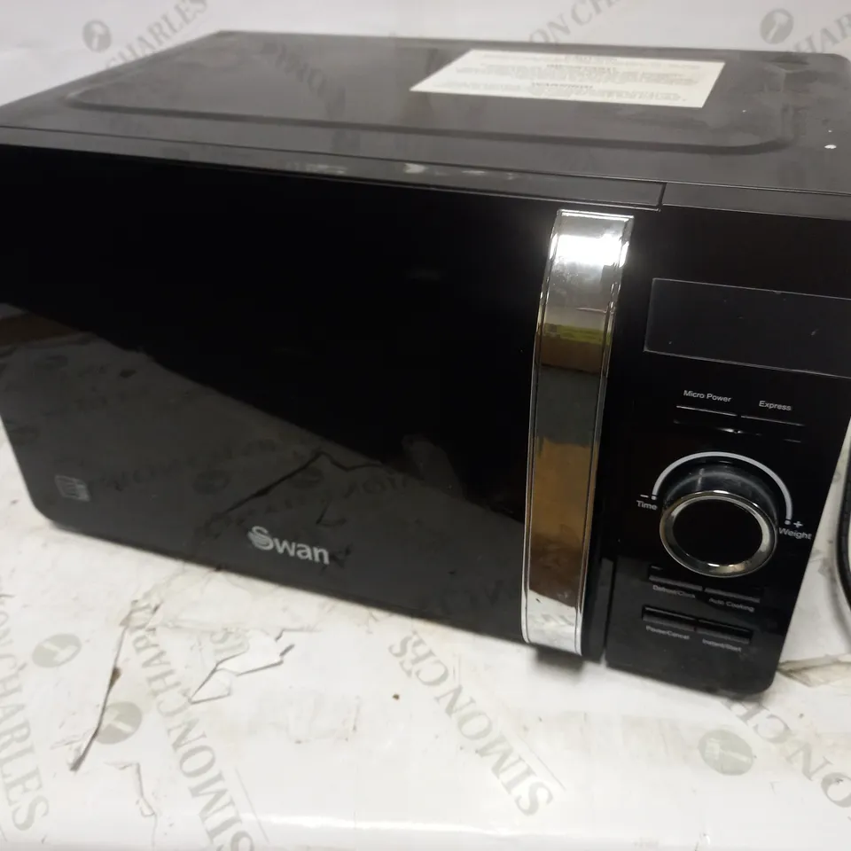 SWAN 700W MANUAL MICROWAVE - BLACK RRP £64