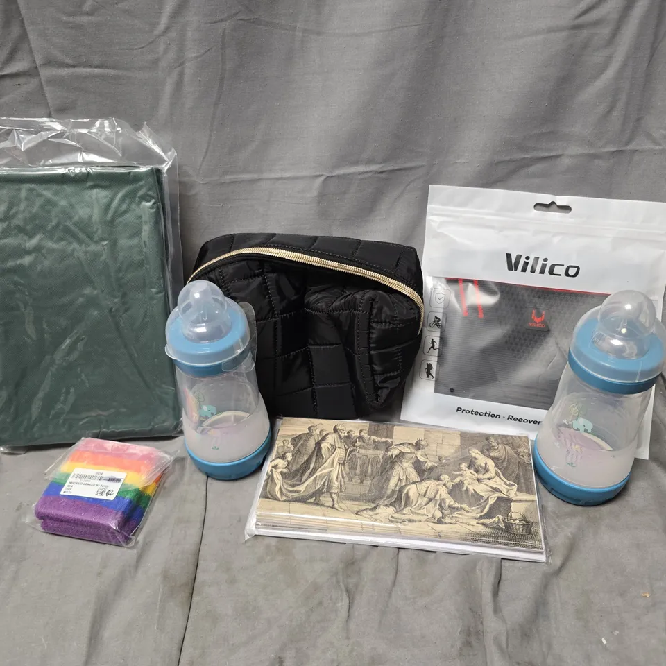 APPROXIMATELY 10 ASSORTED HOUSEHOLD ITEMS TO INCLUDE BABY BOTTLES, COSMETIC BAG, TOWELS, ETC