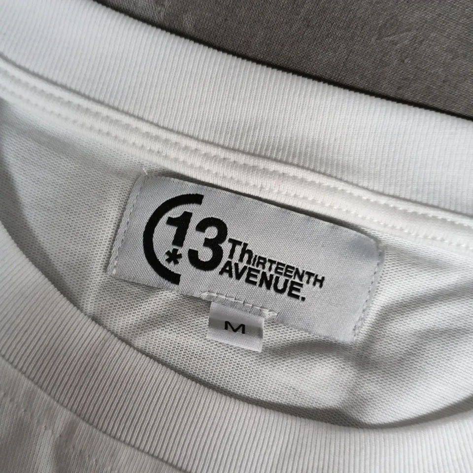 13TH AVENUE WHITE T-SHIRT – SIZE M (UK M)