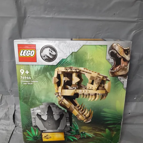 BOXED LEGO DINOSAUR FOSSILS T.REX SKULL 76964