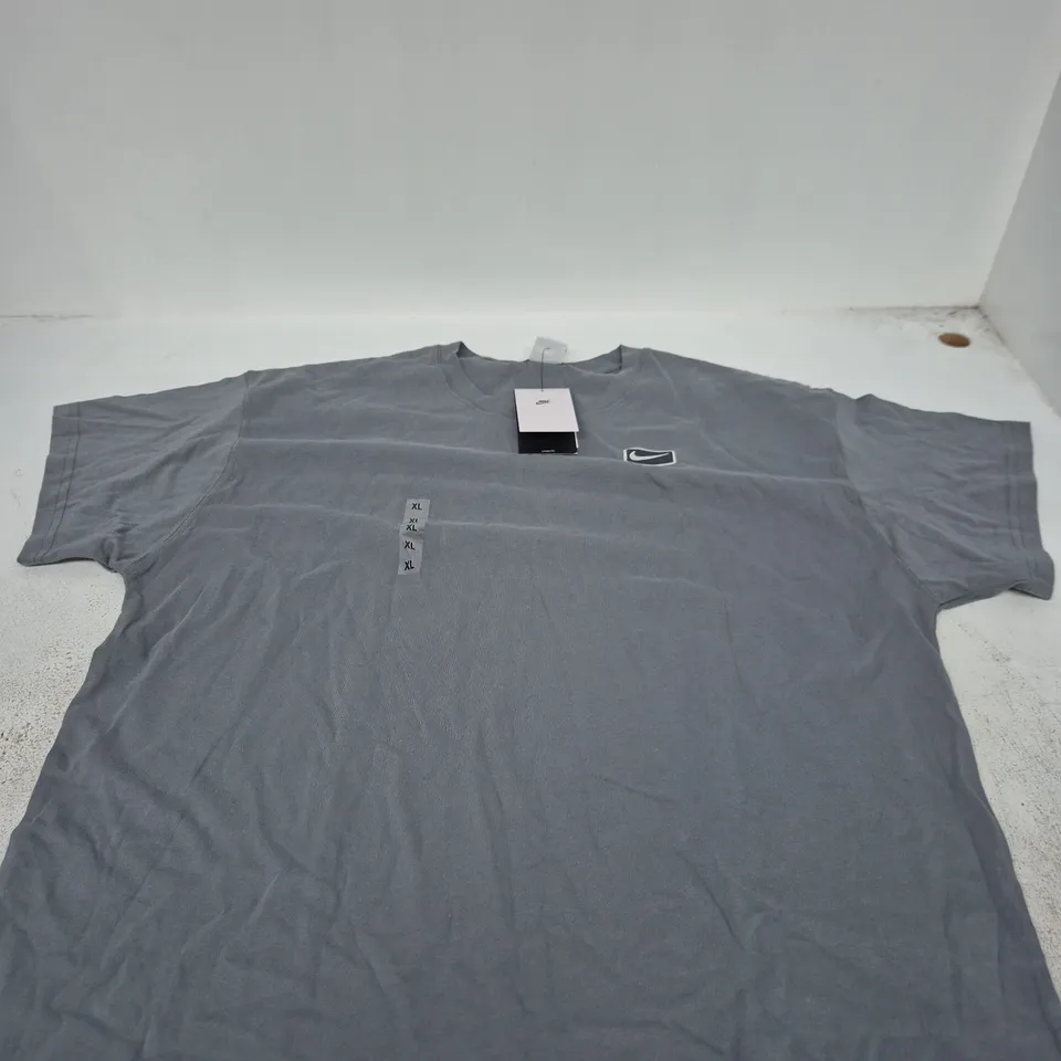 NIKE STREET TEE – GREY, MEN'S XL (UK)