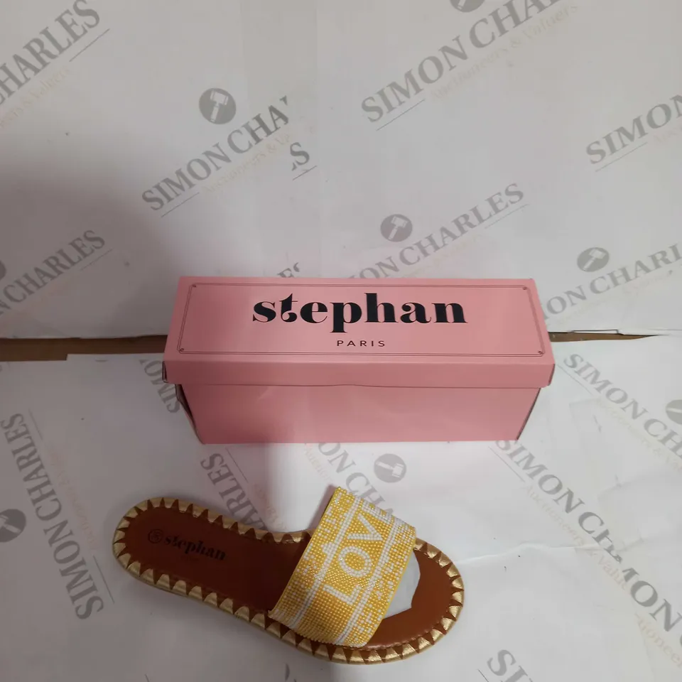 BOXED PAR OF STEPHAN LOVE YELLOW SIZE 36 SHOES 
