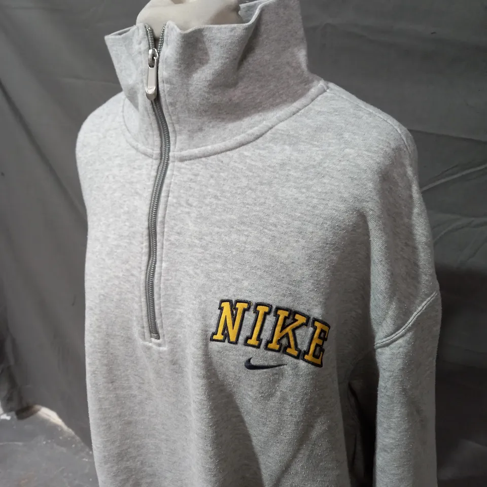 NIKE 1/2 ZIPPED FLEECED JACKET SIZE 2XL