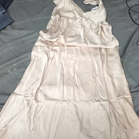 GHOST BEIGE SATIN EVENING DRESS – WOMEN'S CLOTHING (LARGE)