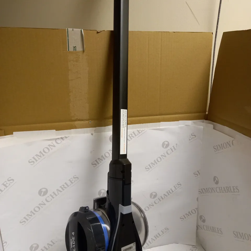 VAX BLADE 4 VACUUM CLEANER
