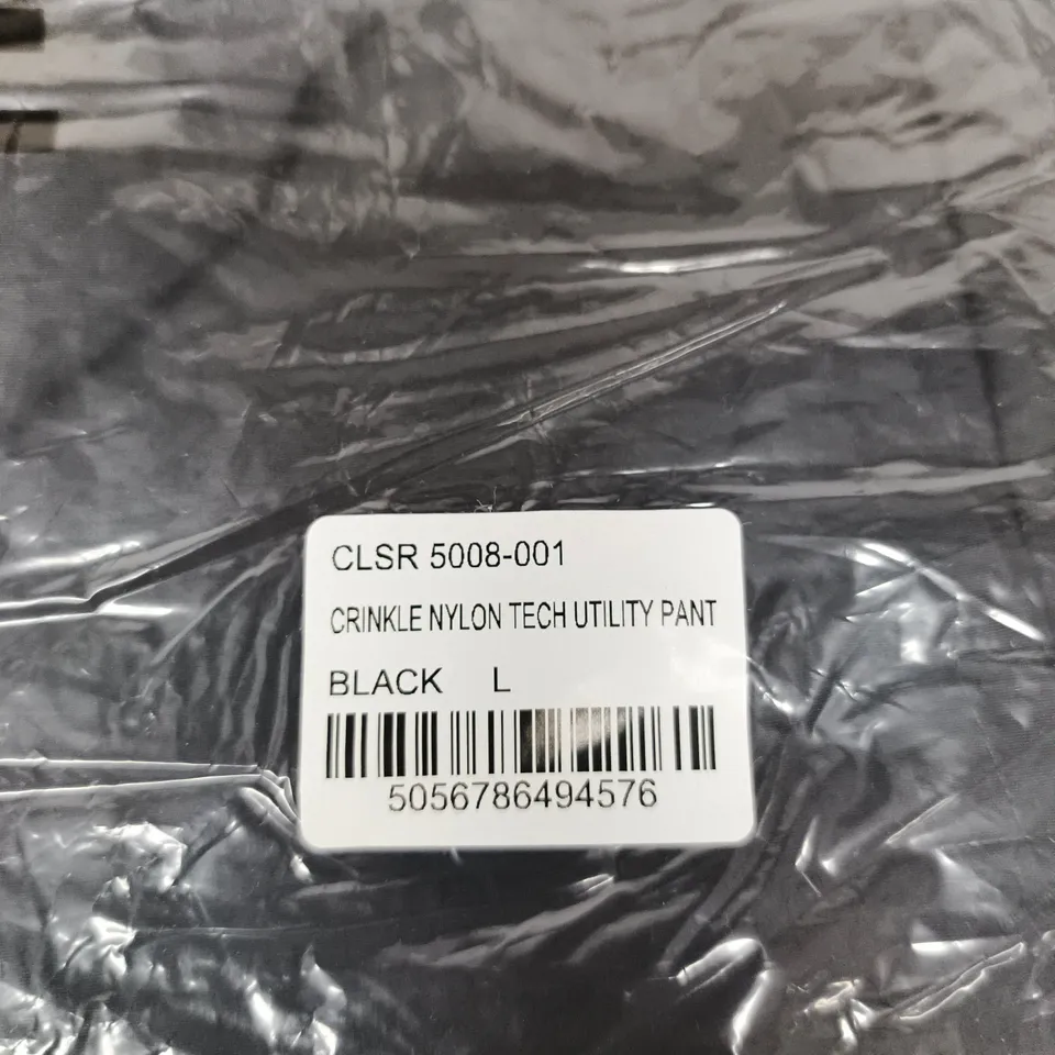 BAGGED CLOSURE LDN CRINKLE NYLON TECH UTILITY PANT – BLACK, SIZE L