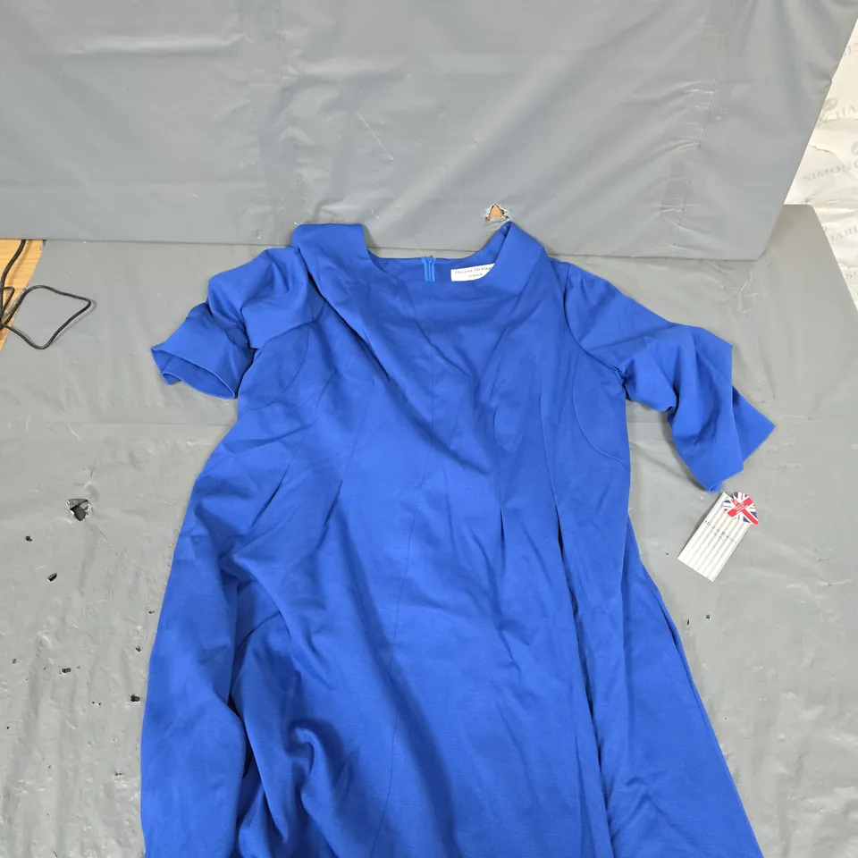 HELENE BERMAN EDGE TO EDGE DRESS IN BLUE - 16
