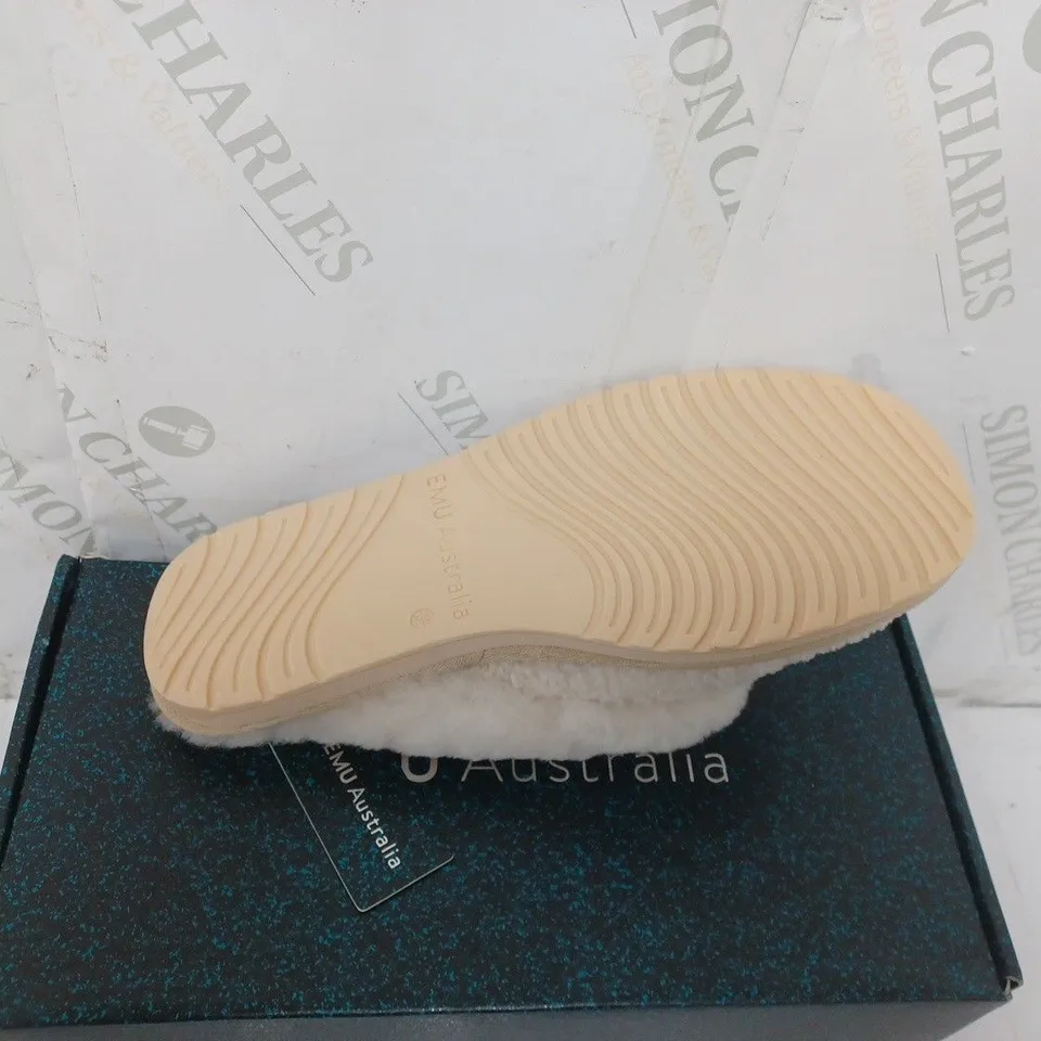 BOXED PAIR OF EMU AUSTRALIA SLIPPERS IN NATURAL SIZE 6