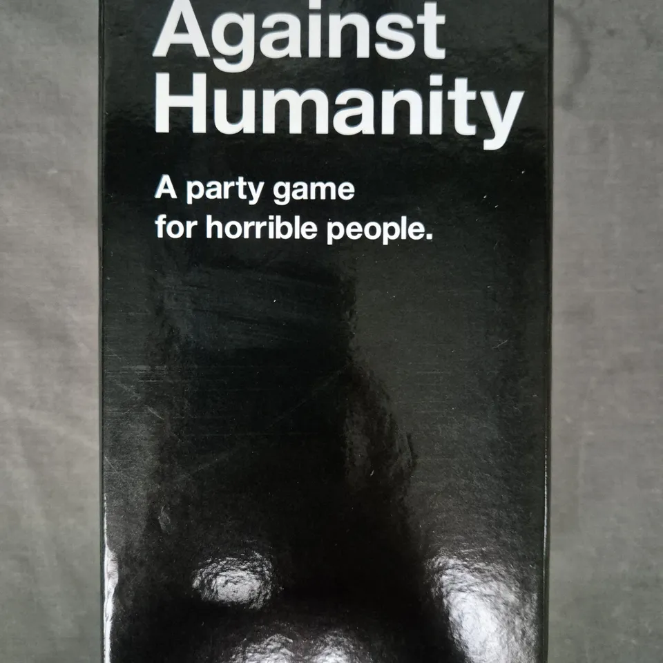 CARDS AGAINST HUMANITY PARTY CARD GAME