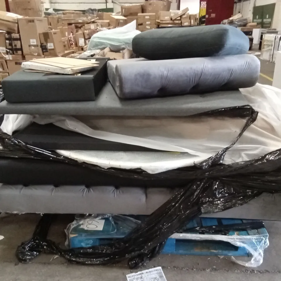 PALLET OF ASSORTED SOFA AND FURNITURE PARTS AND PIECES