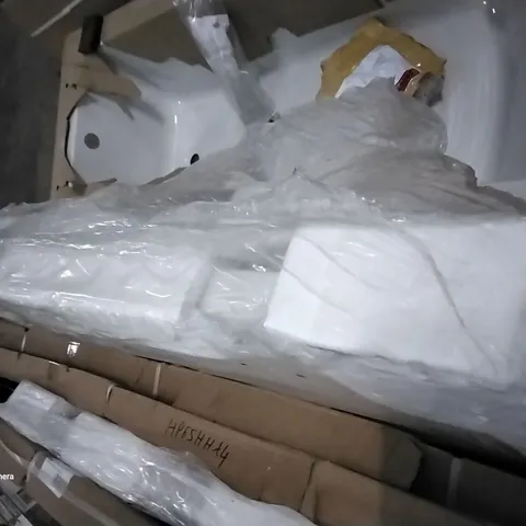 2 ASSORTED SHOWER QUADRANTS