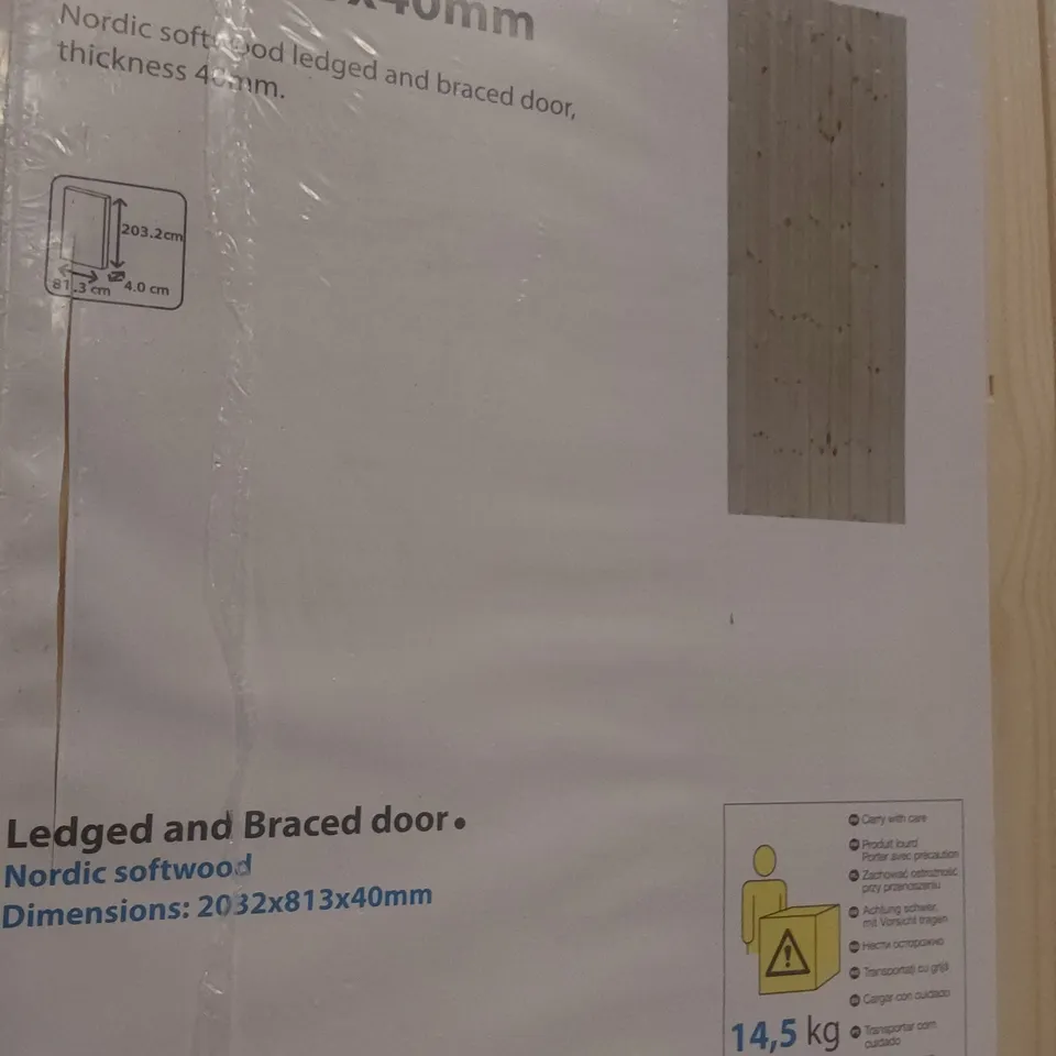NORDIC SOFTWOOD LEDGED & BRACED DOOR 2032 × 813 × 40mm