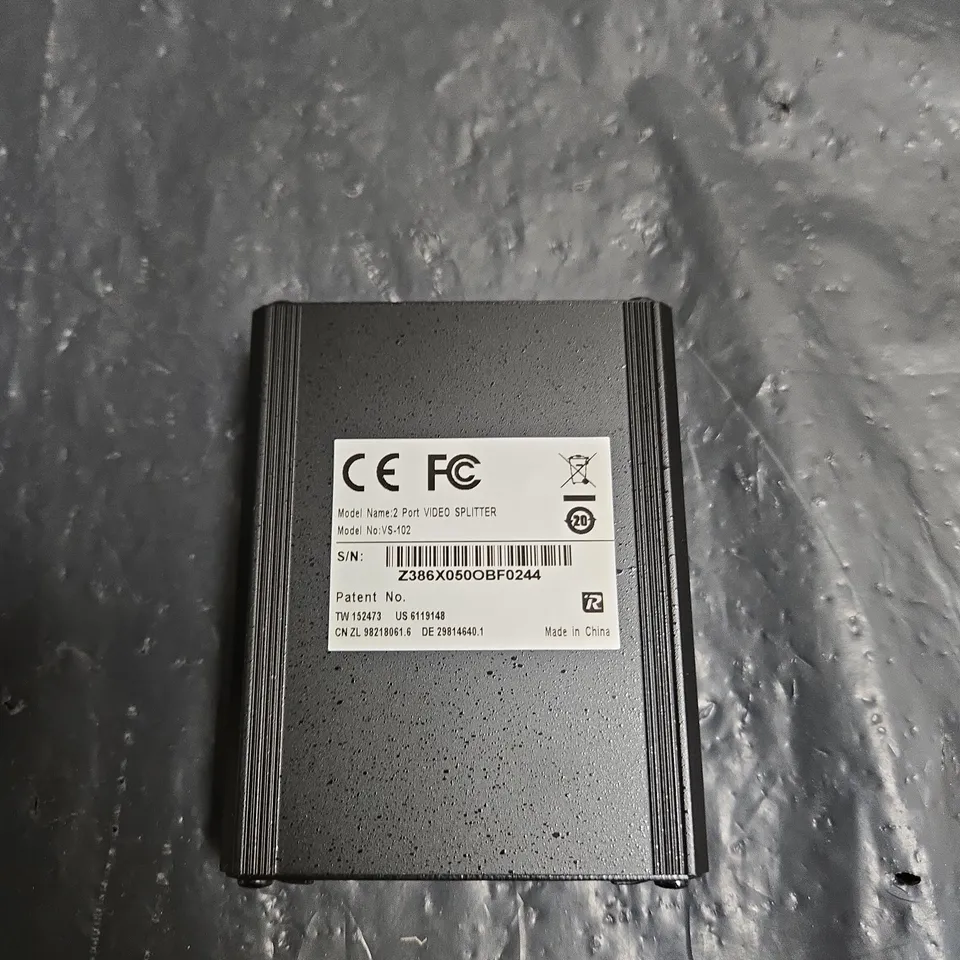 ATEN 2-PORT VIDEO SPLITTER VS-102 – BOXED