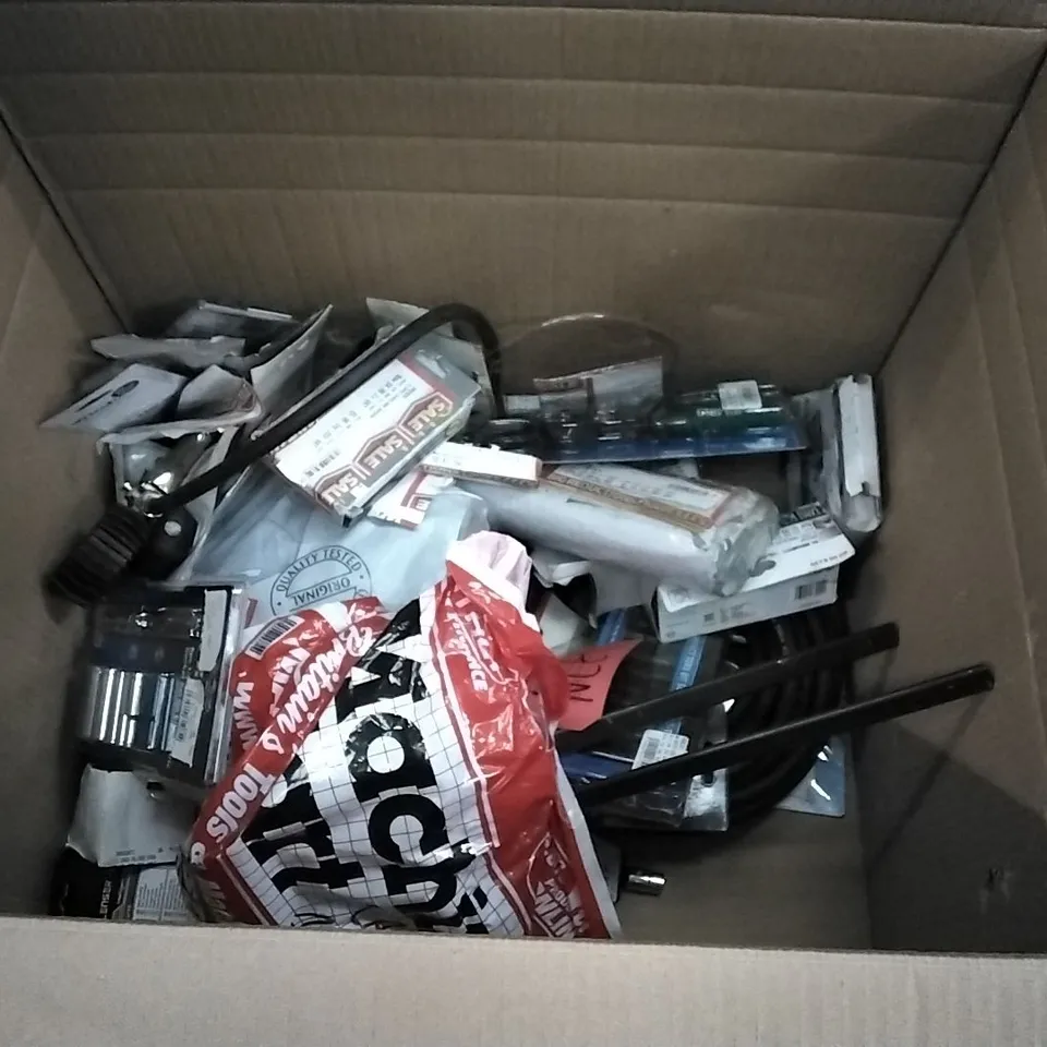 BOXED CONTAINS ASSORTED TOOLS/EQUIPMENT INCLUDING: INTERLOCKING FLOOR EDGE & CORNER SETS, IMPACT TORX BIT SOCKETS, SHORT NOSE 150MM AIR HAMMER KIT, HOSE PIPE ECT